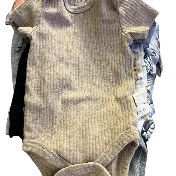 3-6 month baby boy clothing lot bundle - Picture 6 of 11